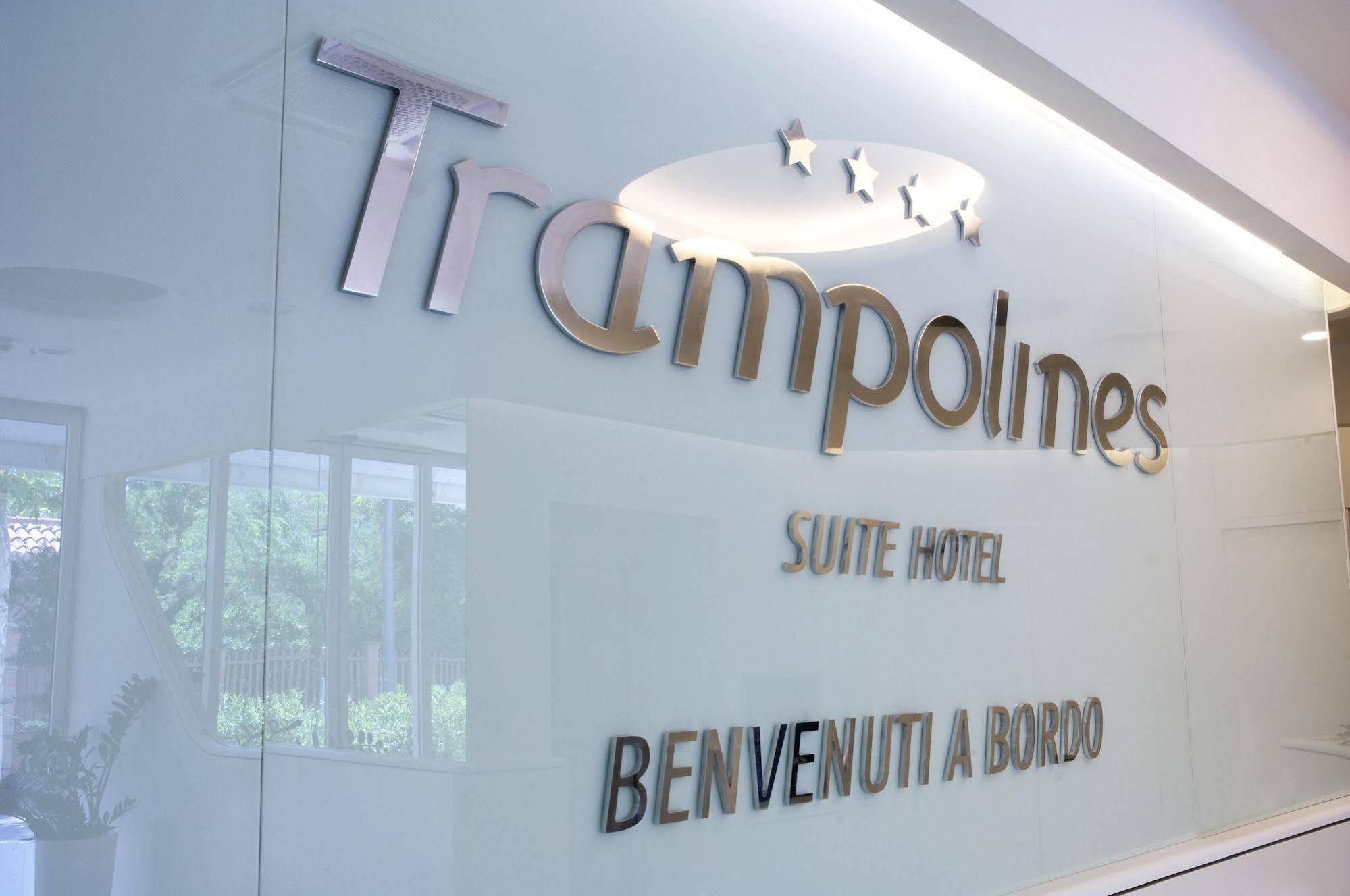 Trampolines Suite Hotel Riccione Exteriör bild